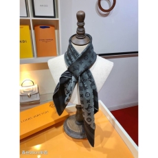 Louis Vuitton Scarf